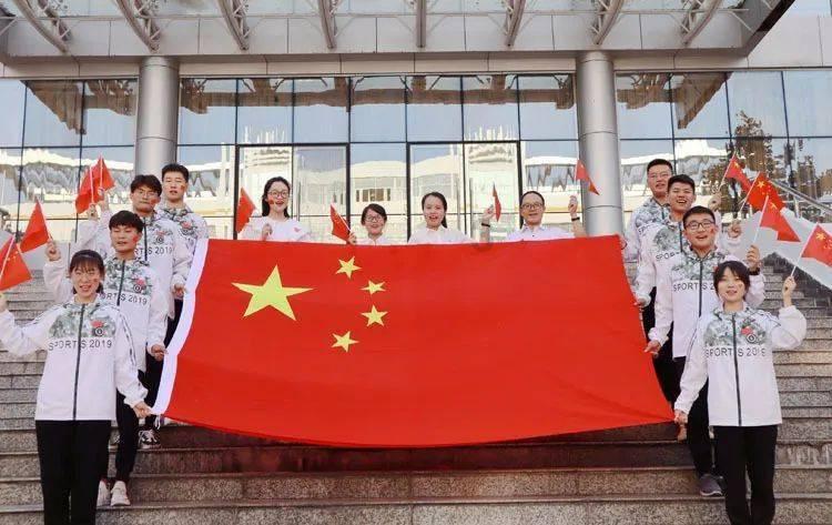 黄冈艺术学校（艺术高中）团委召开团员和青年主题教育示范性专题组织生活会